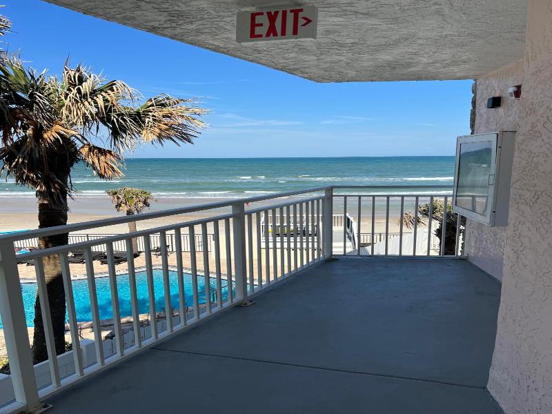 Flamingo Inn image