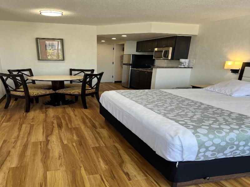 Flamingo Inn image