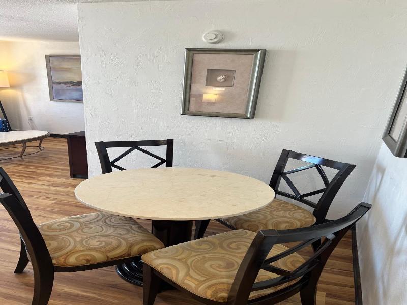 Flamingo Inn image