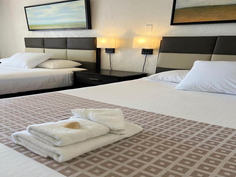 Flamingo Inn image