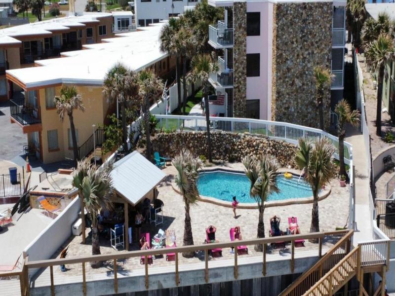 Flamingo Inn image