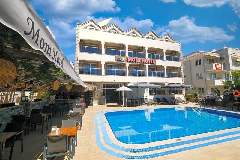 Moni Hotel — general view
