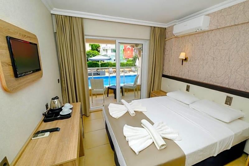 Moni Hotel image