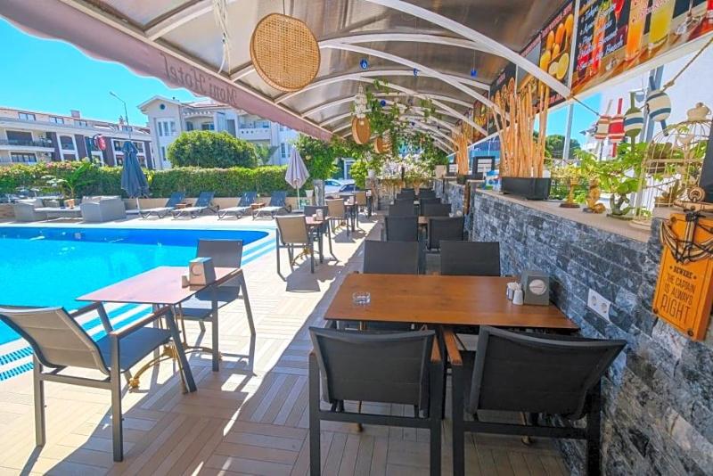 Moni Hotel image