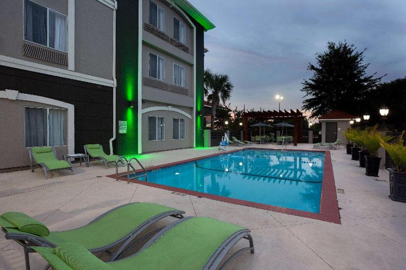 La Quinta Inn & Suites Daphne image