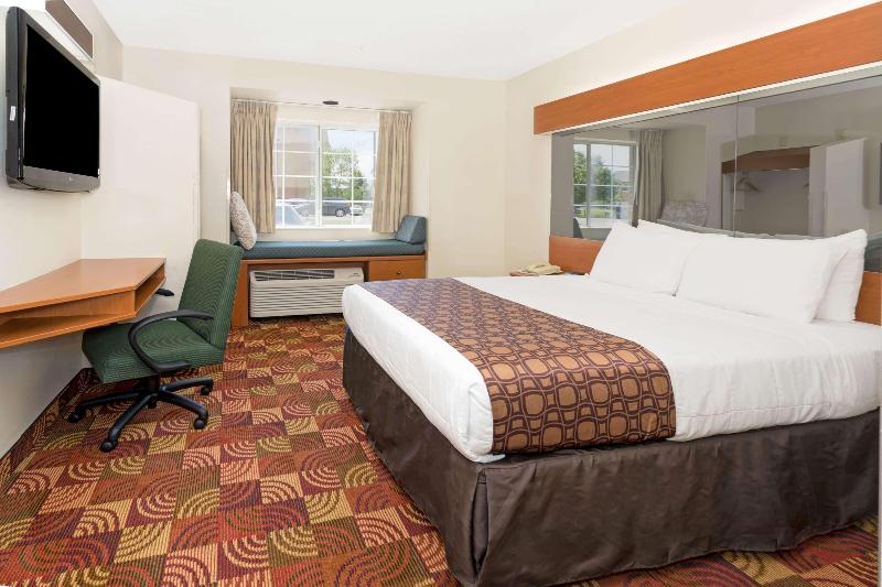 Microtel Inn & Suites By Wyndham Denver