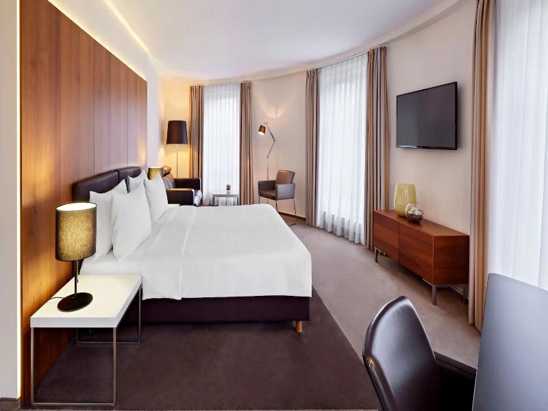 Lindner Düsseldorf Airport, part of JdV by Hyatt image