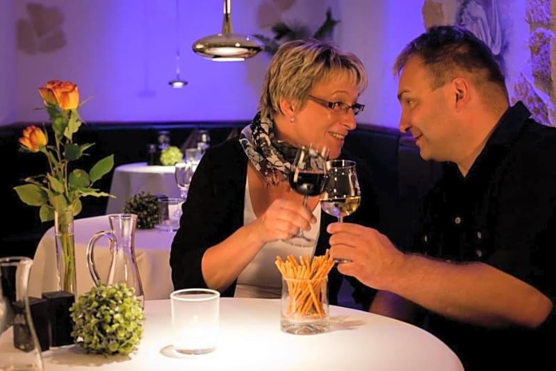 Hotel-Pension Am Schwanenteich image