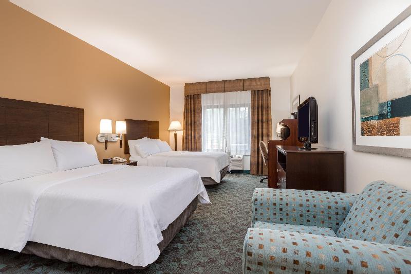 Holiday Inn Express & Suites Canton photo 14