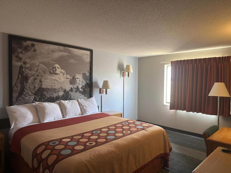 Super 8 by Wyndham Belle Fourche SD image