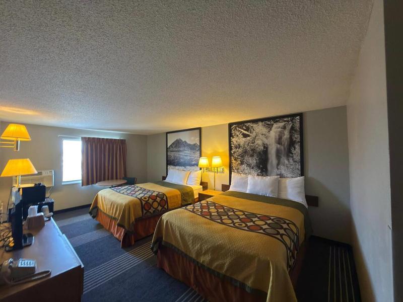 Super 8 by Wyndham Belle Fourche SD image