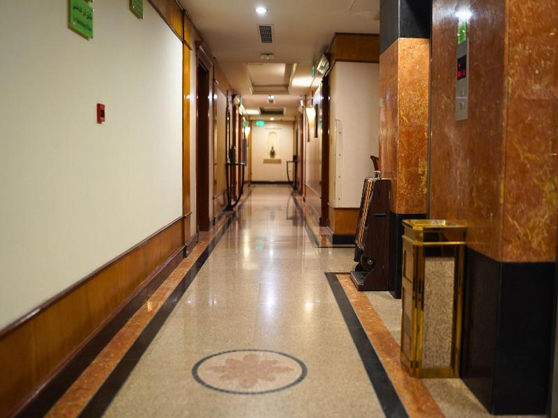BEST WESTERN PLUS Sand Rose Suite Hotel image