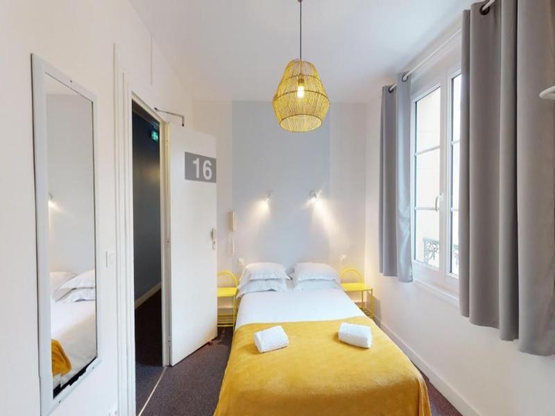 Hotel Estran image