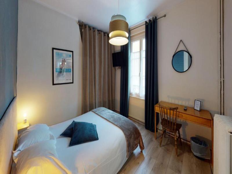 Hotel Estran image