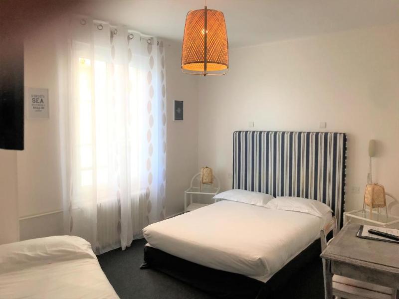 Hotel Estran image