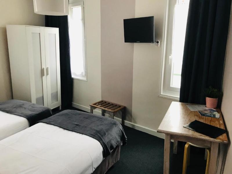 Hotel Estran image