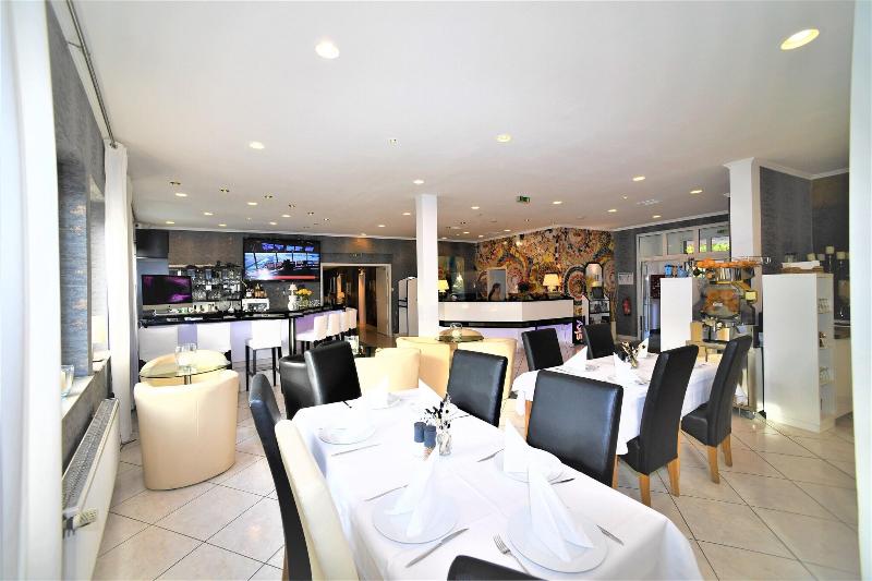 Ascot image