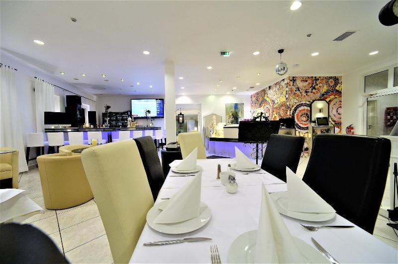 Ascot image