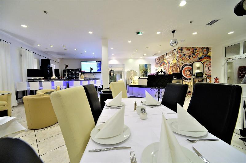 Ascot image