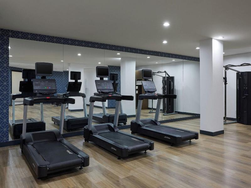 Four Points by Sheraton Englewood