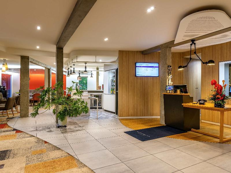 Mercure Castres L Occitan image