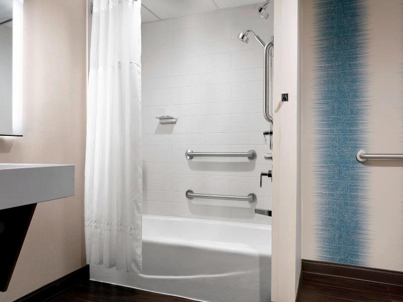 Des Moines Marriott Downtown image