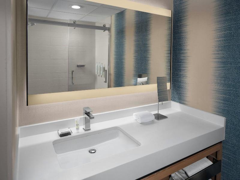 Des Moines Marriott Downtown image