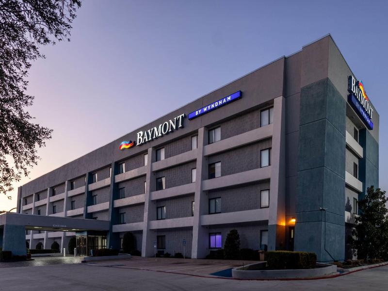 Baymont by Wyndham Arlington At Six Flags Dr image