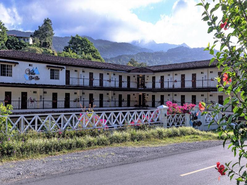 Valle del Rio image