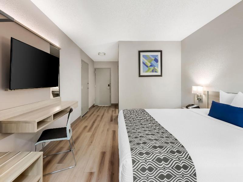Microtel Inn & Suites Greenville By Wyndham image