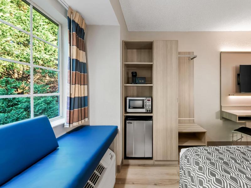 Microtel Inn & Suites Greenville By Wyndham image