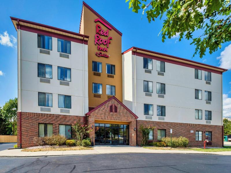 Red Roof Inn & Suites Dover Downtown image