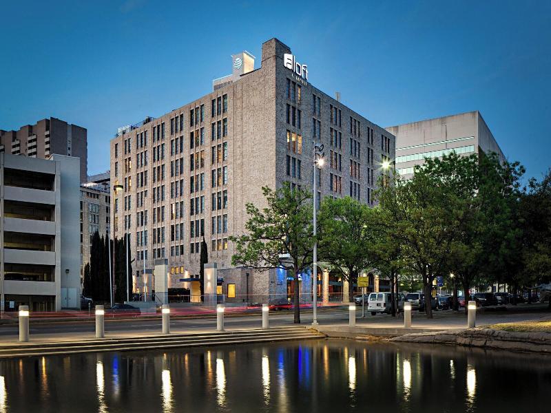 Aloft Dallas Downtown image
