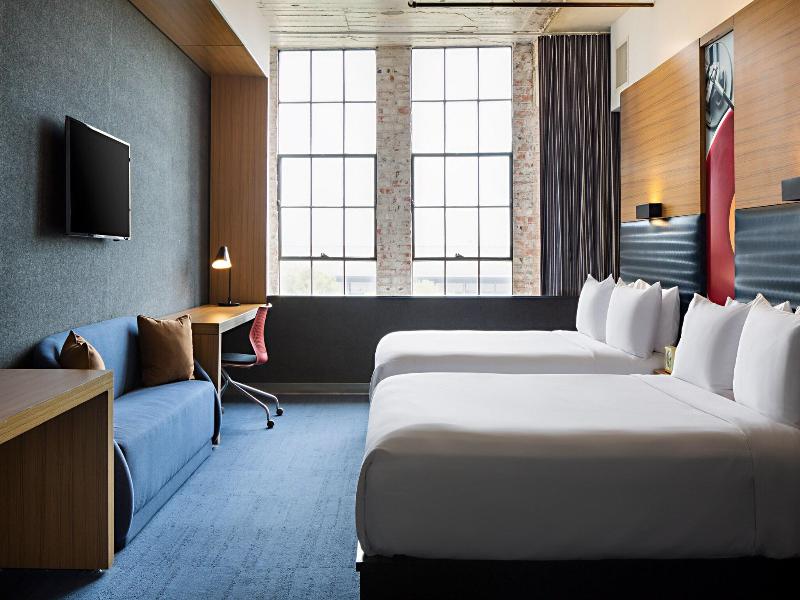 Aloft Dallas Downtown image