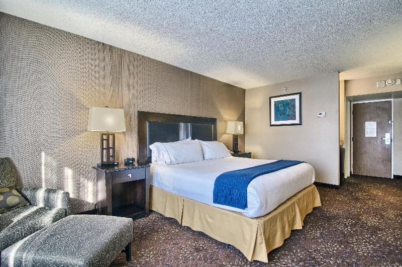 Holiday Inn Express Detroit-Birmingham By IHG photo 19