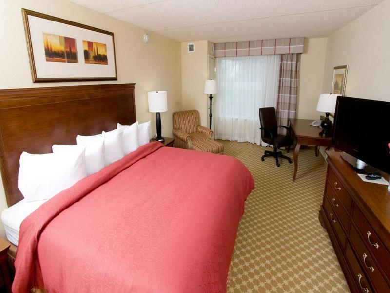 Country Inn & Suites by Radisson Fredericksburg image