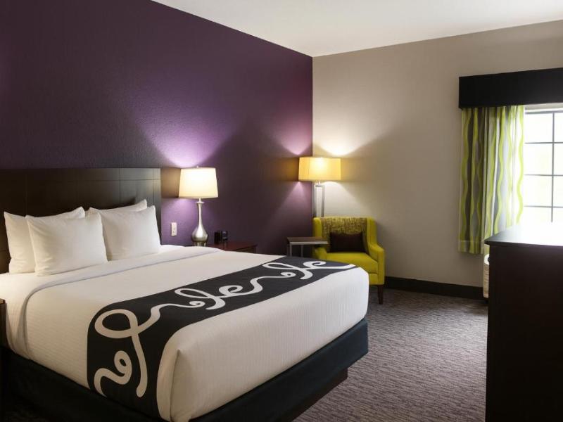 La Quinta Inn & Suites Port Orange image