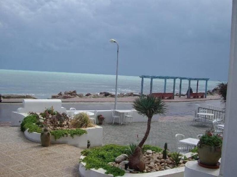 Flamingo Beach image