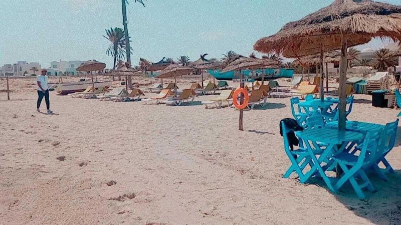 Flamingo Beach image