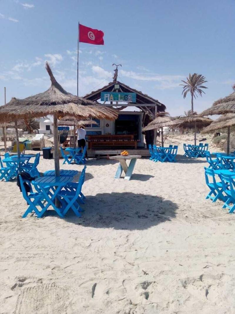 Flamingo Beach image