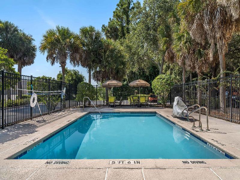 Extended Stay Deluxe Daytona Beach