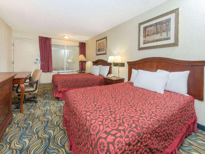 Days Inn & Suites by Wyndham Dayton North image