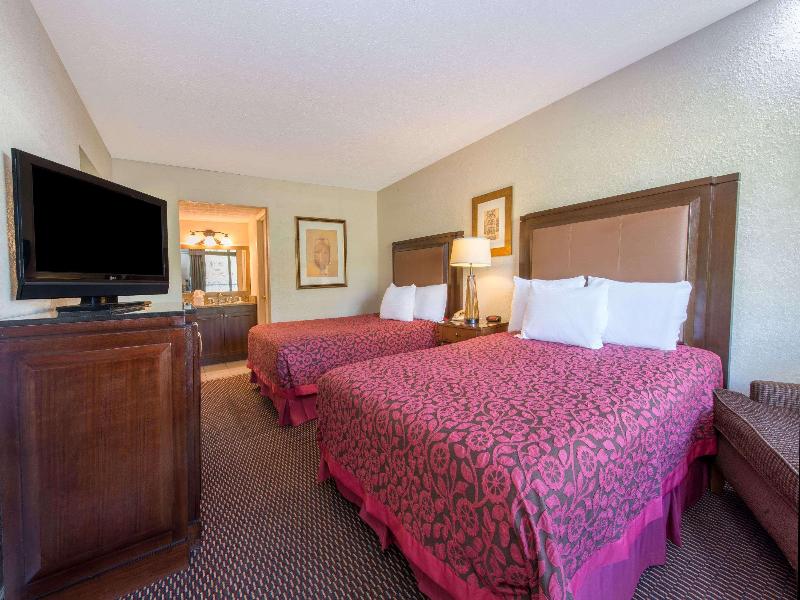 Days Inn & Suites by Wyndham Dayton North image
