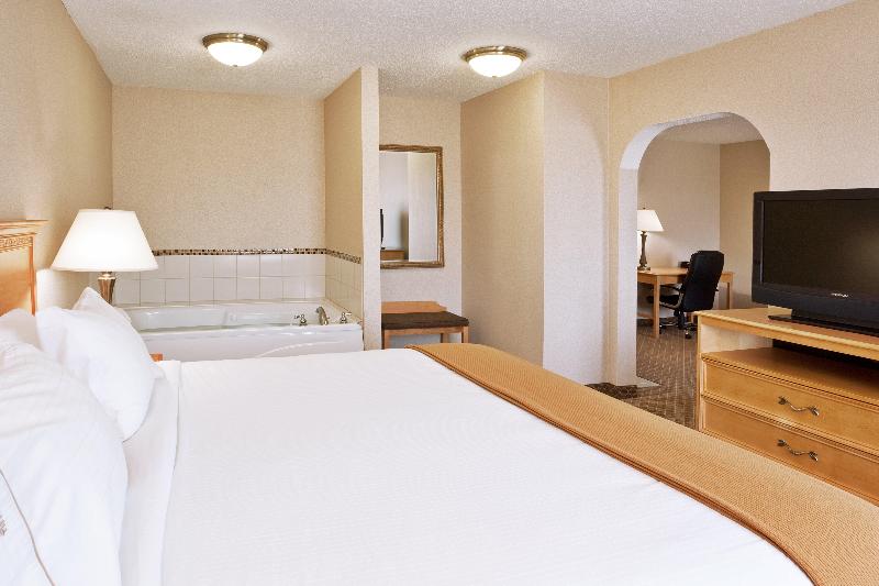 Holiday Inn Express Hotel & Suites Chesterfield photo 10