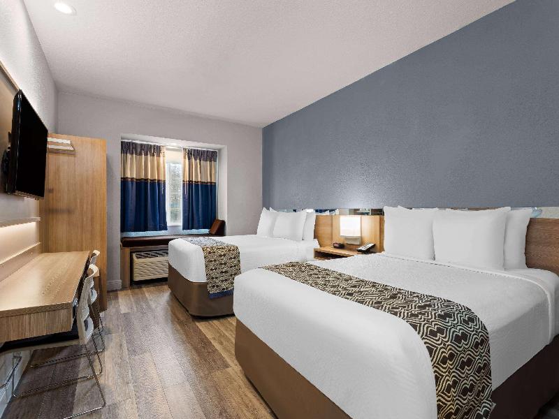 Microtel Inn & Suites By Wyndham Zephyrhills image