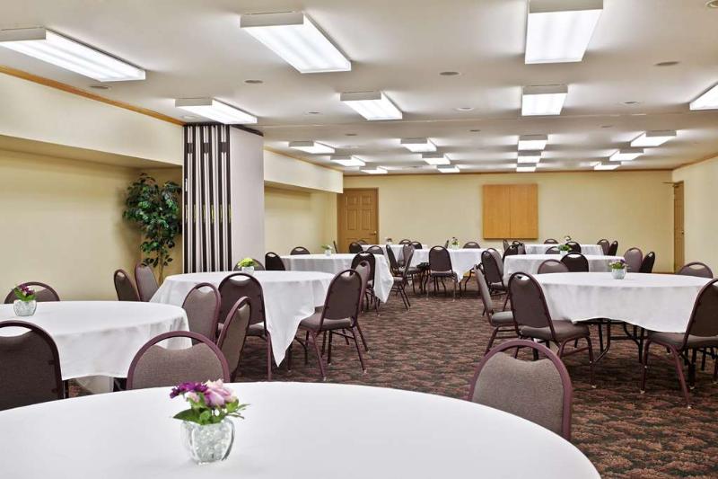 Country Inn & Suites by Radisson, Galena image