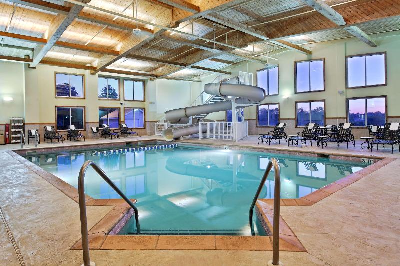 Country Inn & Suites by Radisson, Galena image