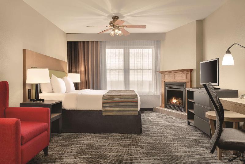 Country Inn & Suites by Radisson, Galena image