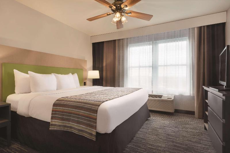 Country Inn & Suites by Radisson, Galena image