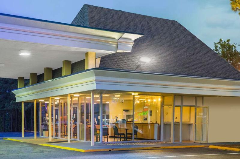 Travelodge by Wyndham Fredericksburg 2